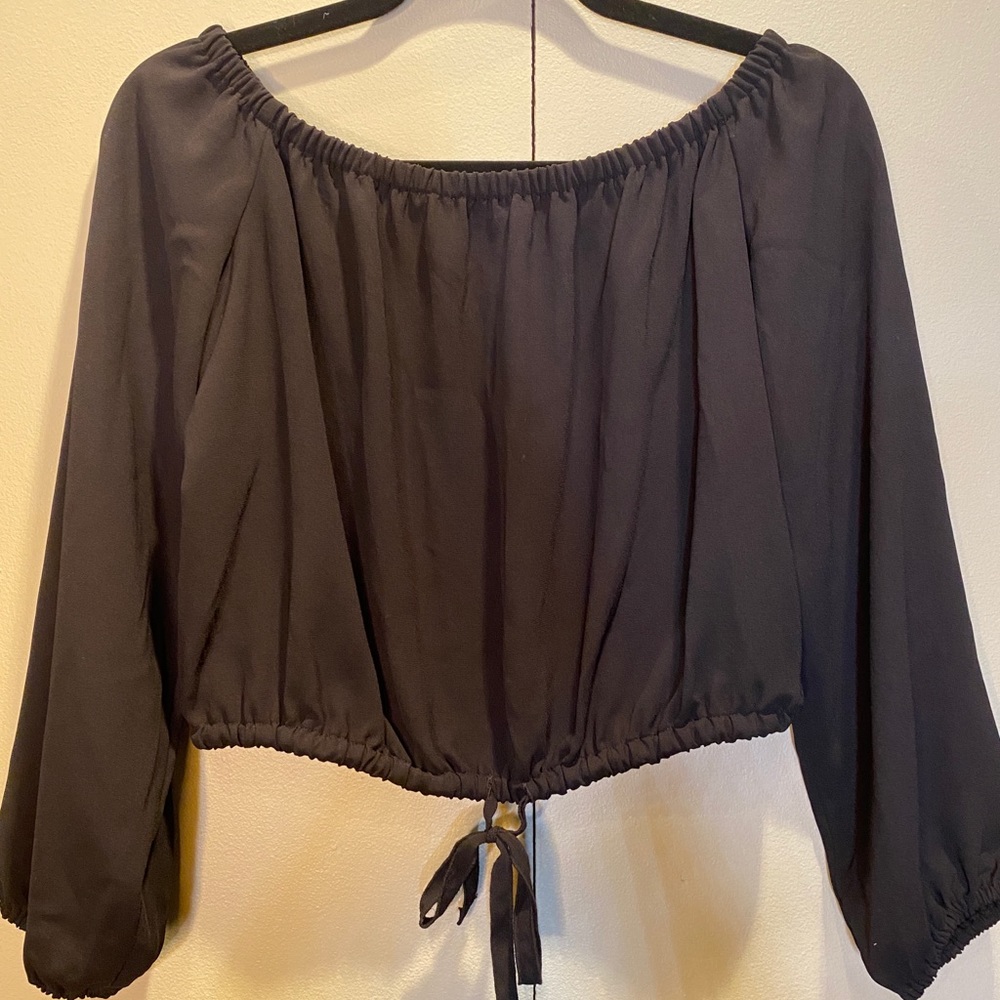 Aritzia Wilfred “Eleanora” Off-Shoulder Blouse
